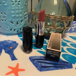 💁🏻‍♀️3 for $12! Mary Kay Gel Semi-Matte Lipstick - Always Apricot